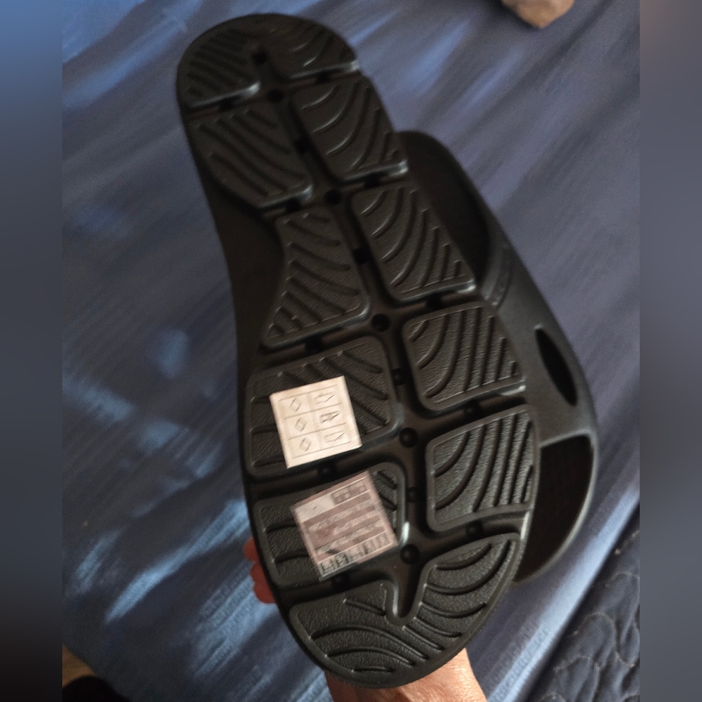 #0987 Sketchers NWT Womens Relaxed Fit Relay RE Bounce Slides Black Size 9 - Picture 11 of 11